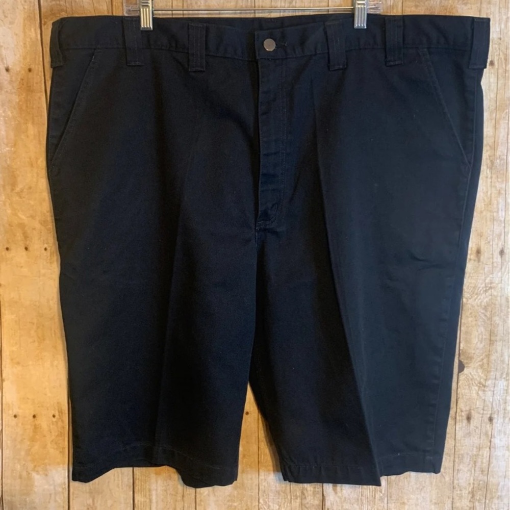 Carhartt Black shorts. Size 46